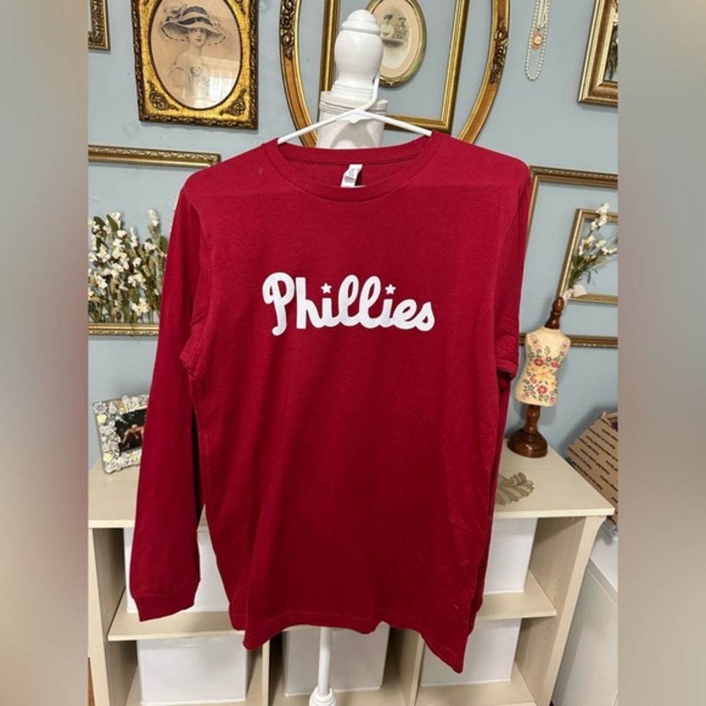 Philadelphia Phillies Long Sleeve Tee